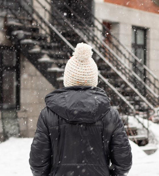 Échantillon - Tuque tricotée retournée gâteau de fête