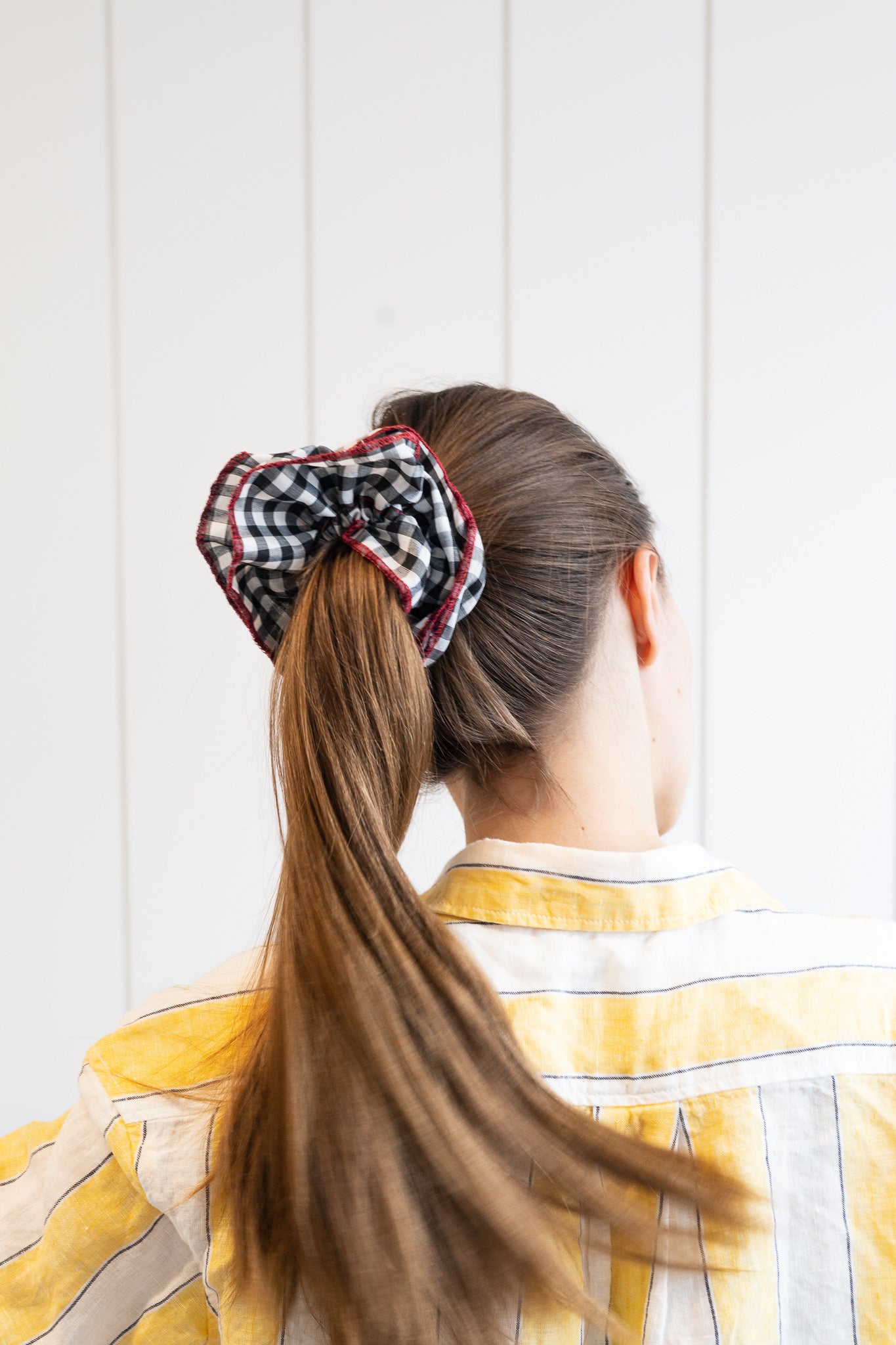 Double scrunchie with contrasting stitching