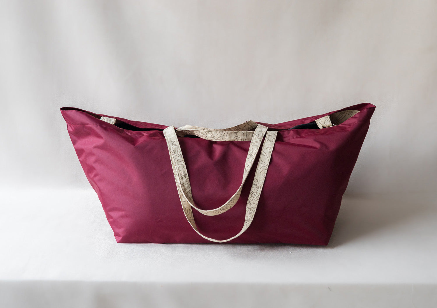 Extra large reversible tote bag