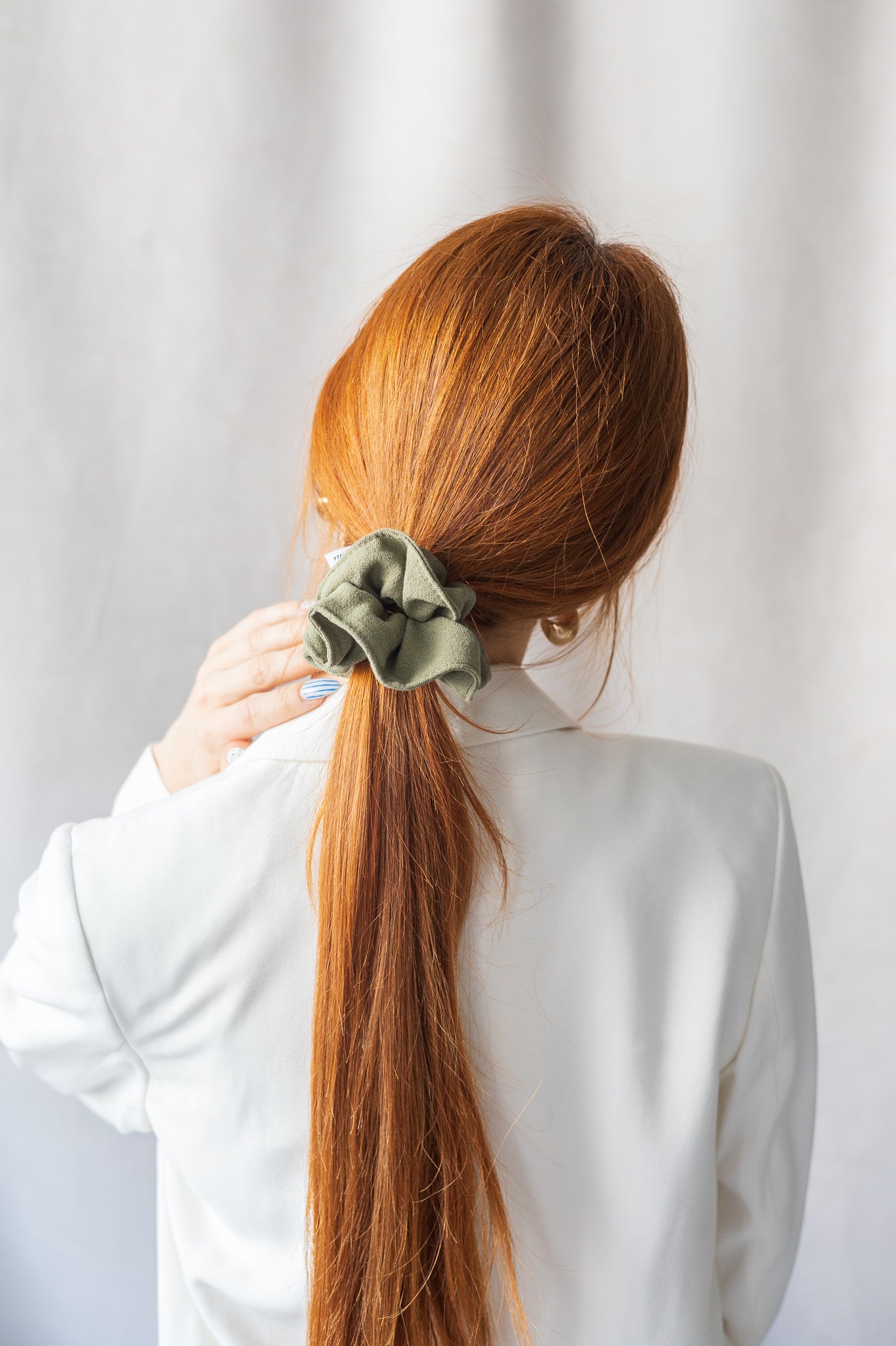 Topstitched scrunchie