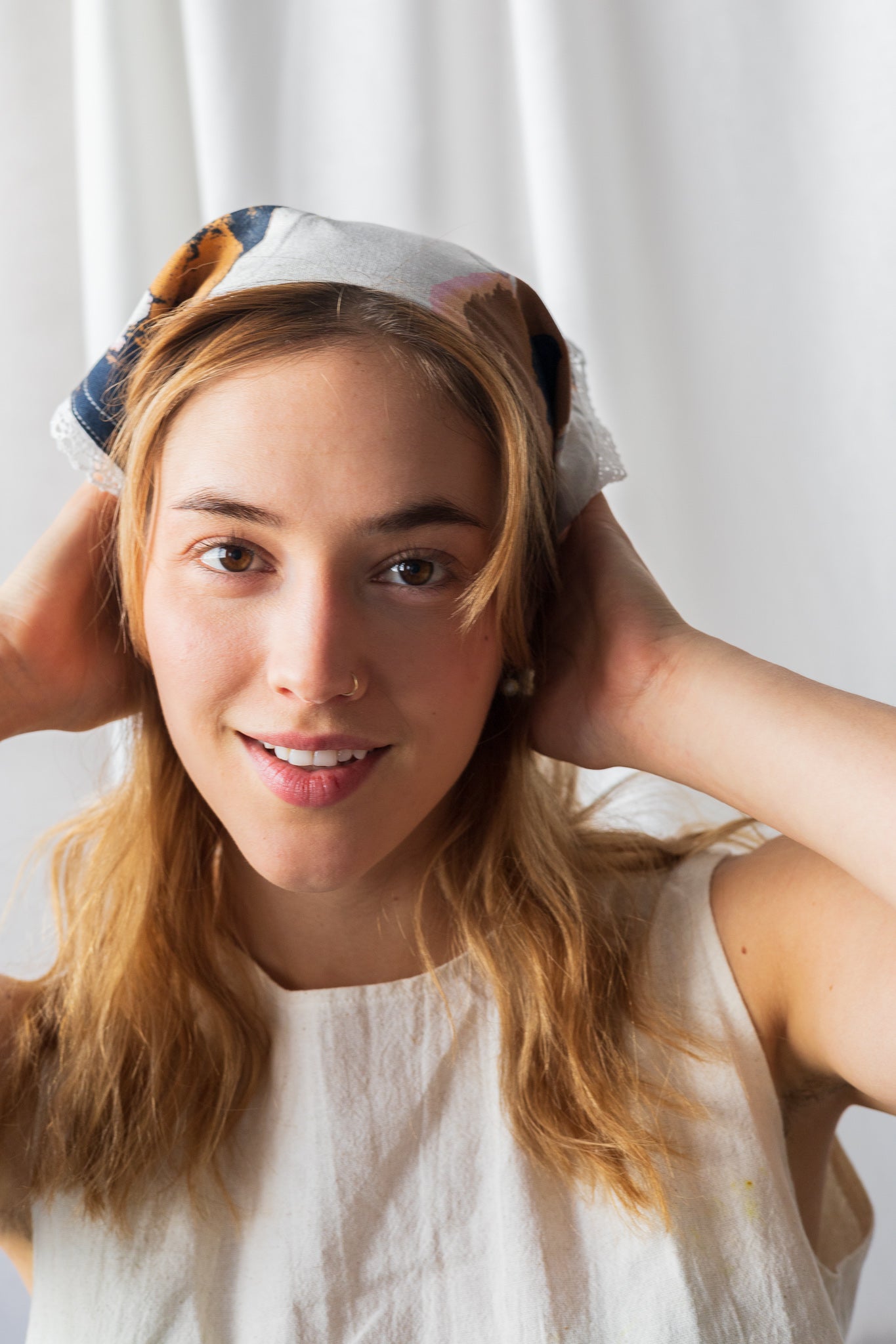 Bandana en lin à bordure dentelle