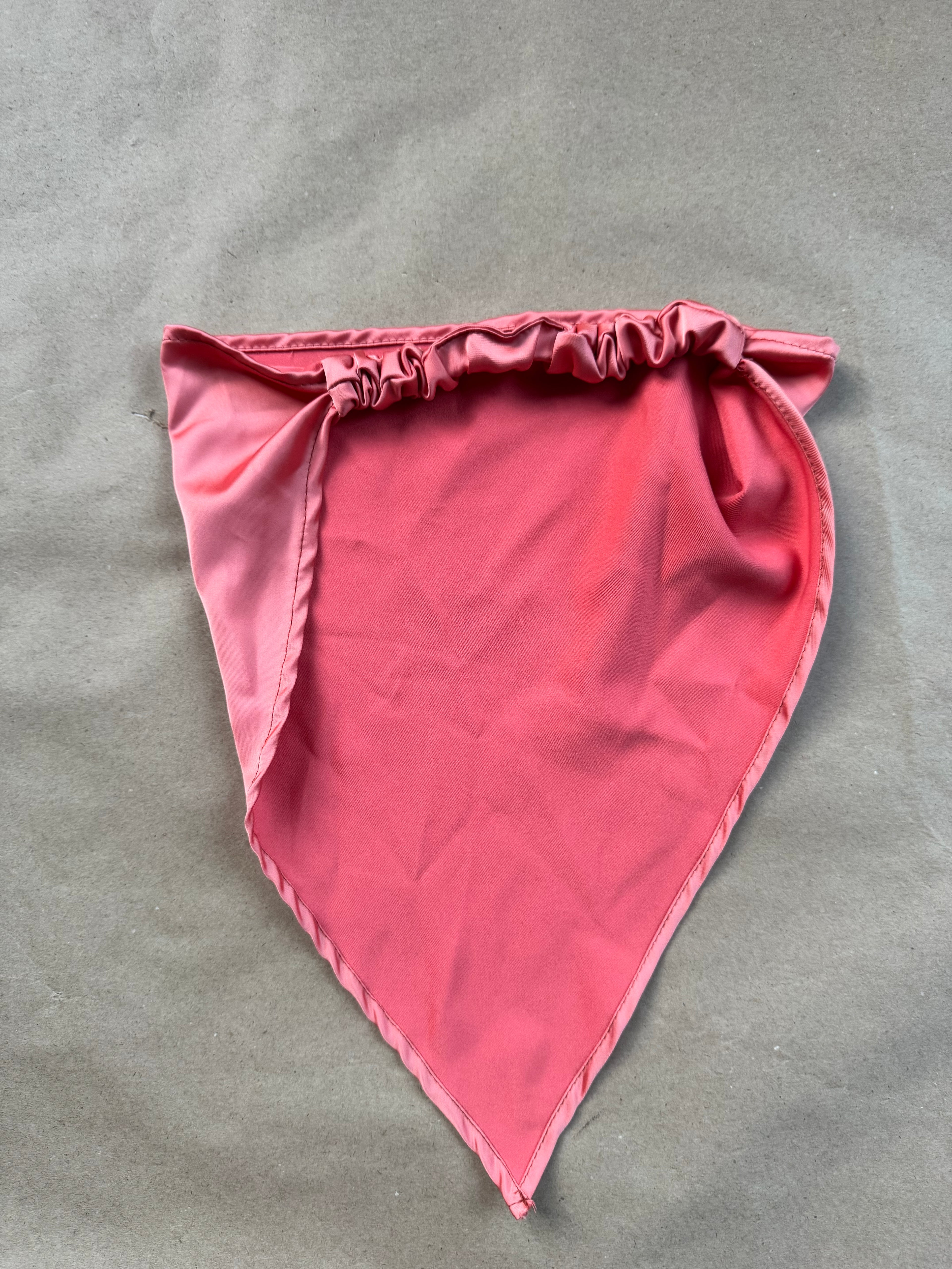 Échantillon - Bandana en saton rose