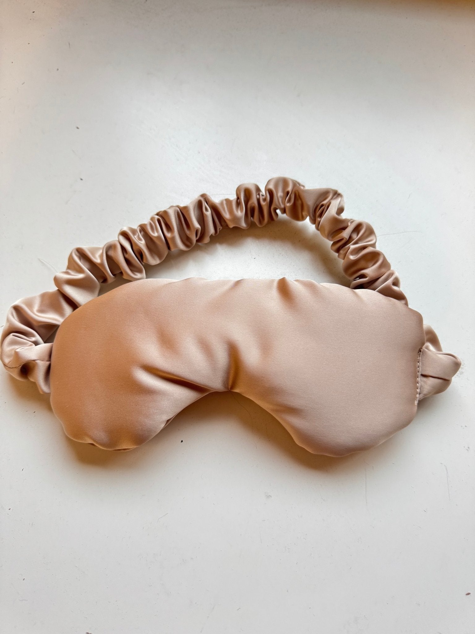 Imparfait - Masque de sommeil rose - gibou.ca