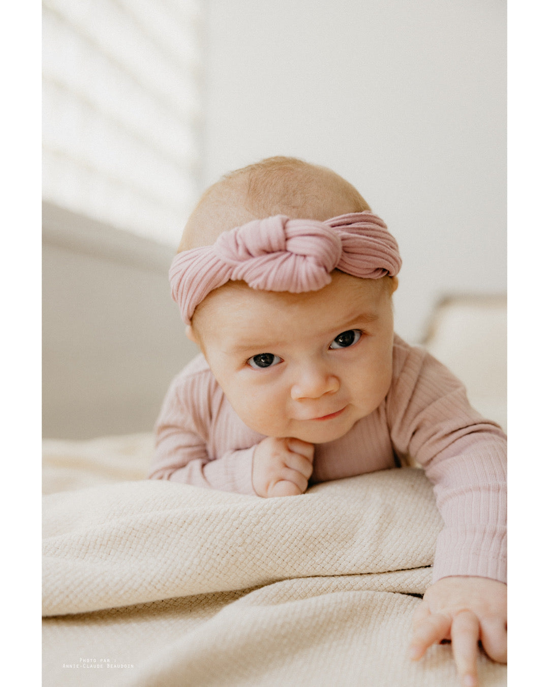 Échantillon - Bandeau noué en bambou bleu pale pour bébé