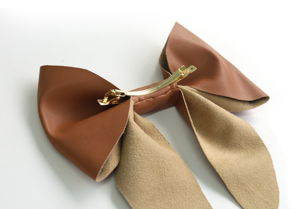 Boucle en cuir végan