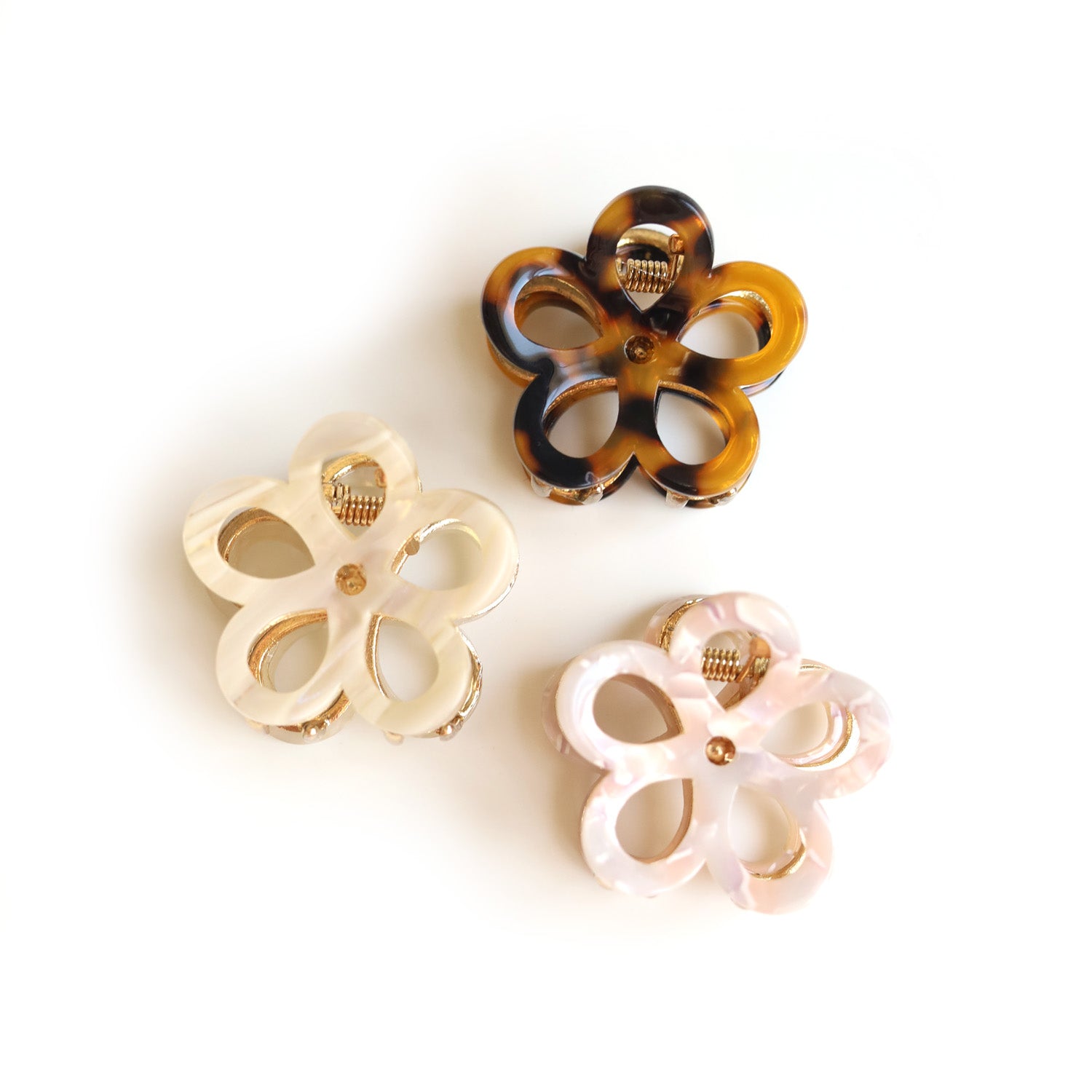 Small floral hair clip