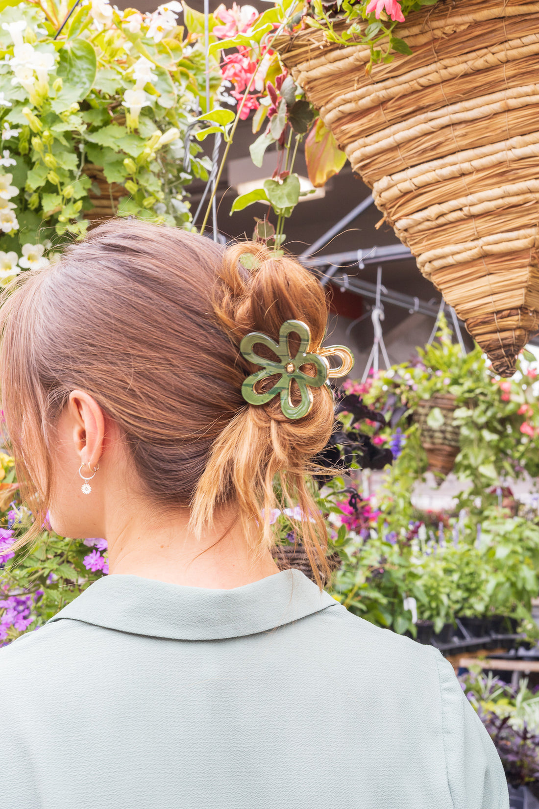 Large flower hair clip