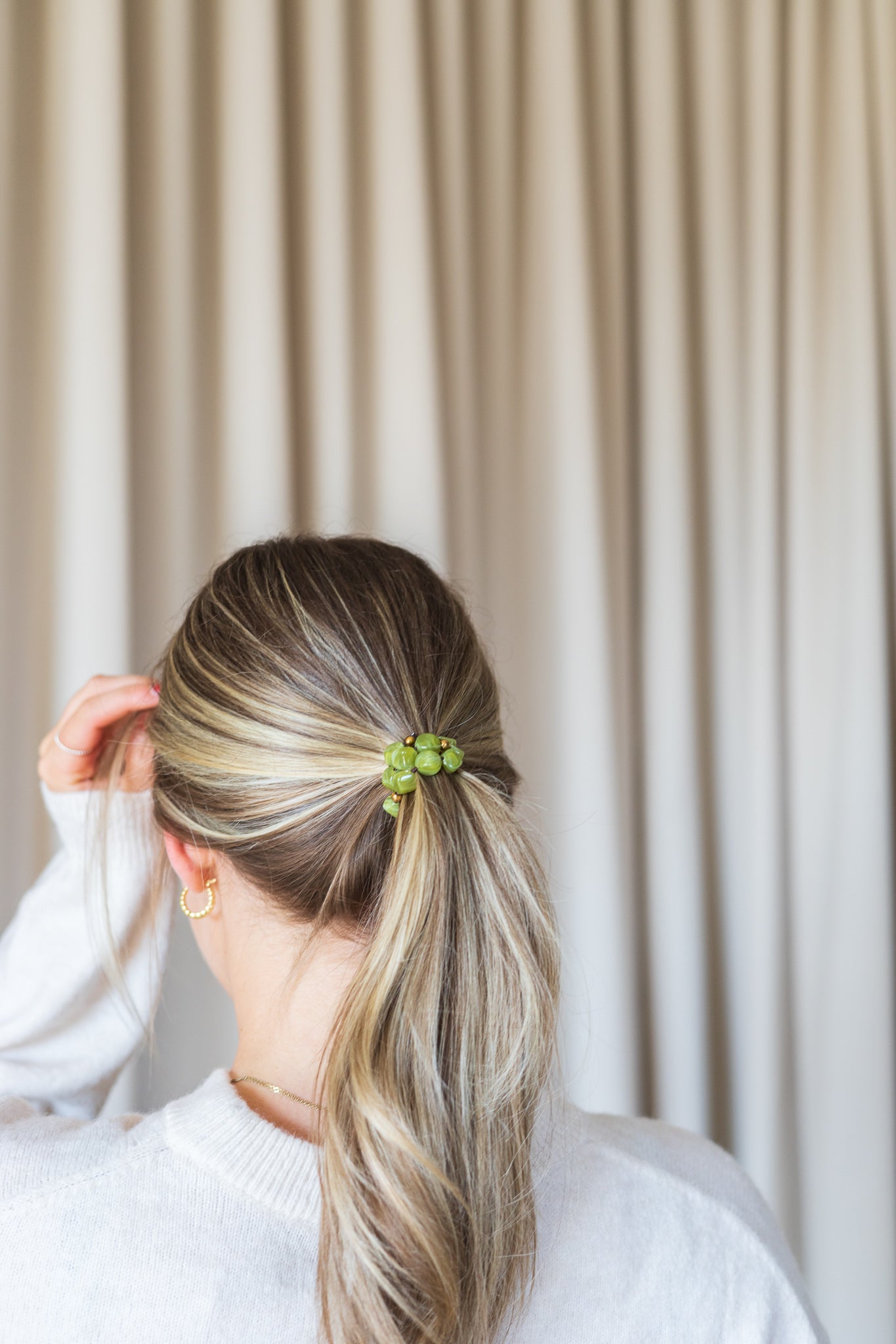 Beaded hair tie
