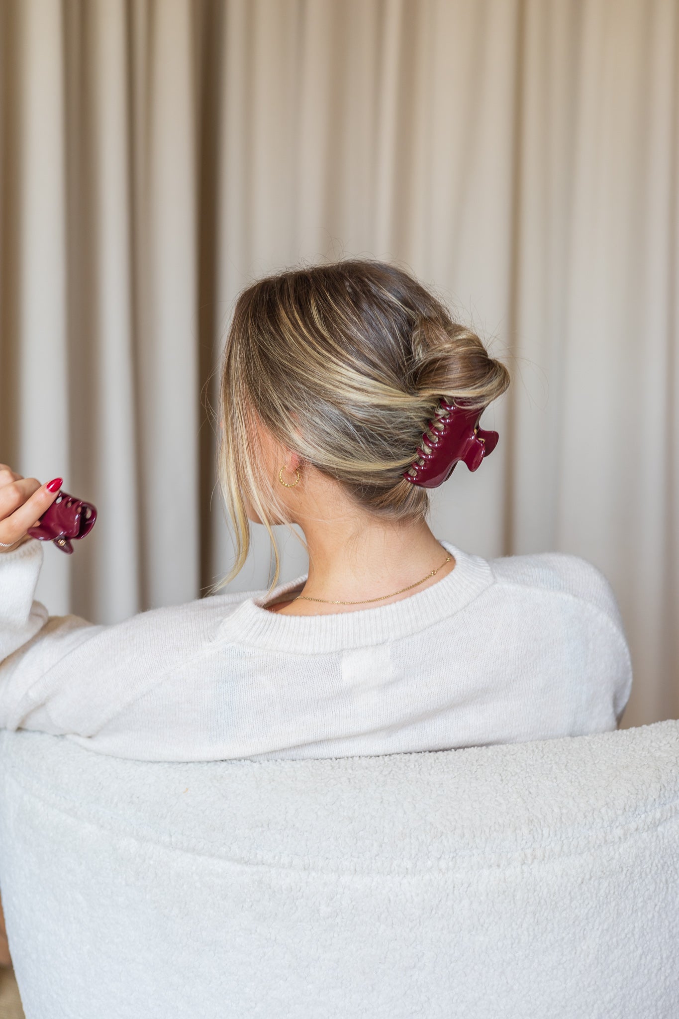 Grande pince à cheveux effet gel