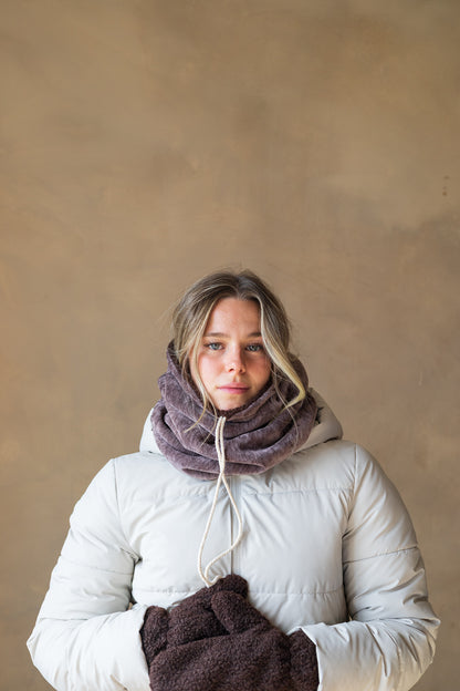 Reversible hooded fleece collar