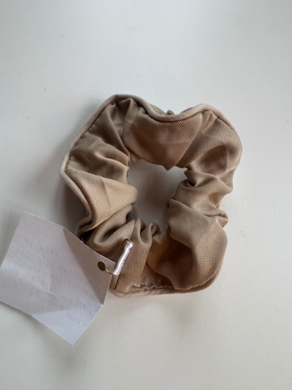 Sample - Mystery scrunchie
