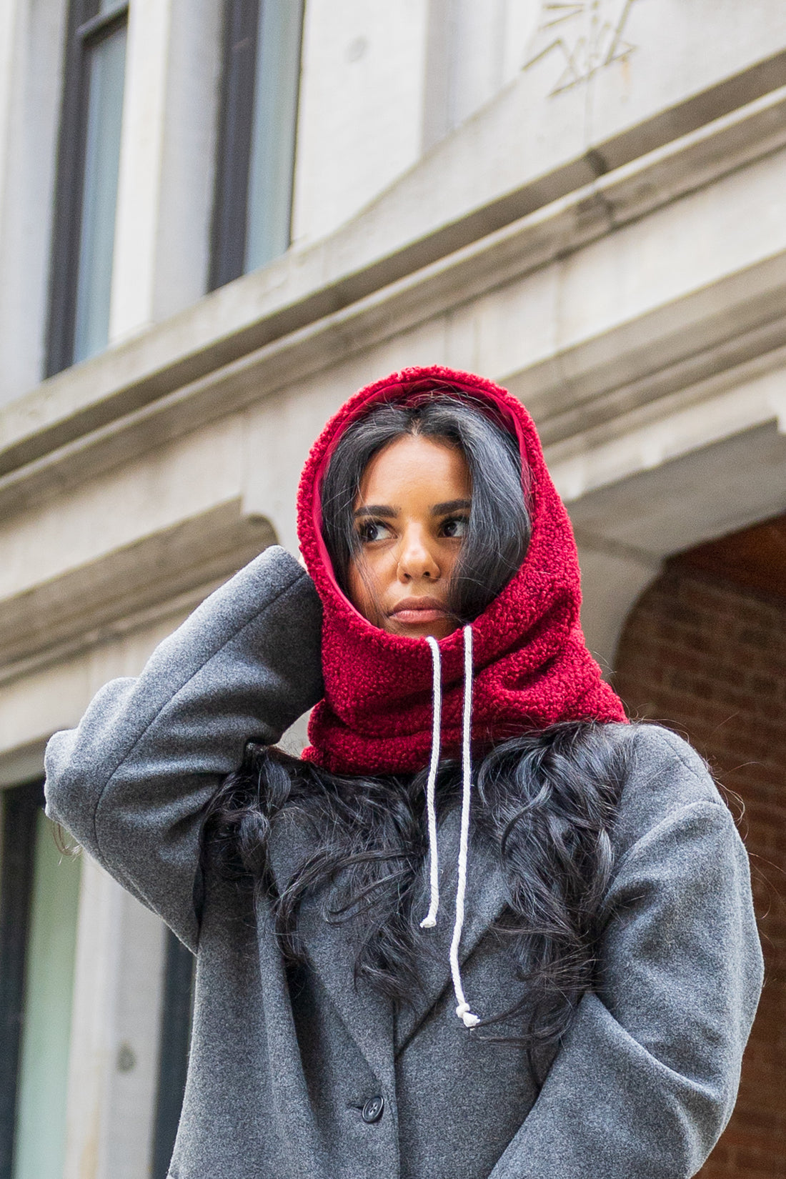 Col capuche intérieur en satin