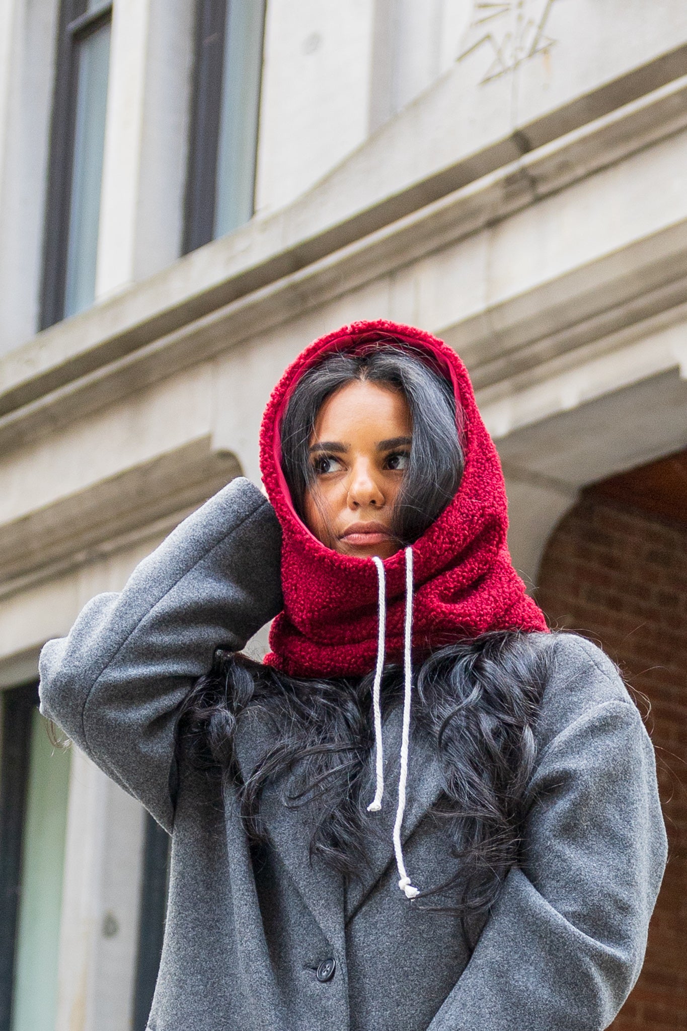 Satin inner hood collar