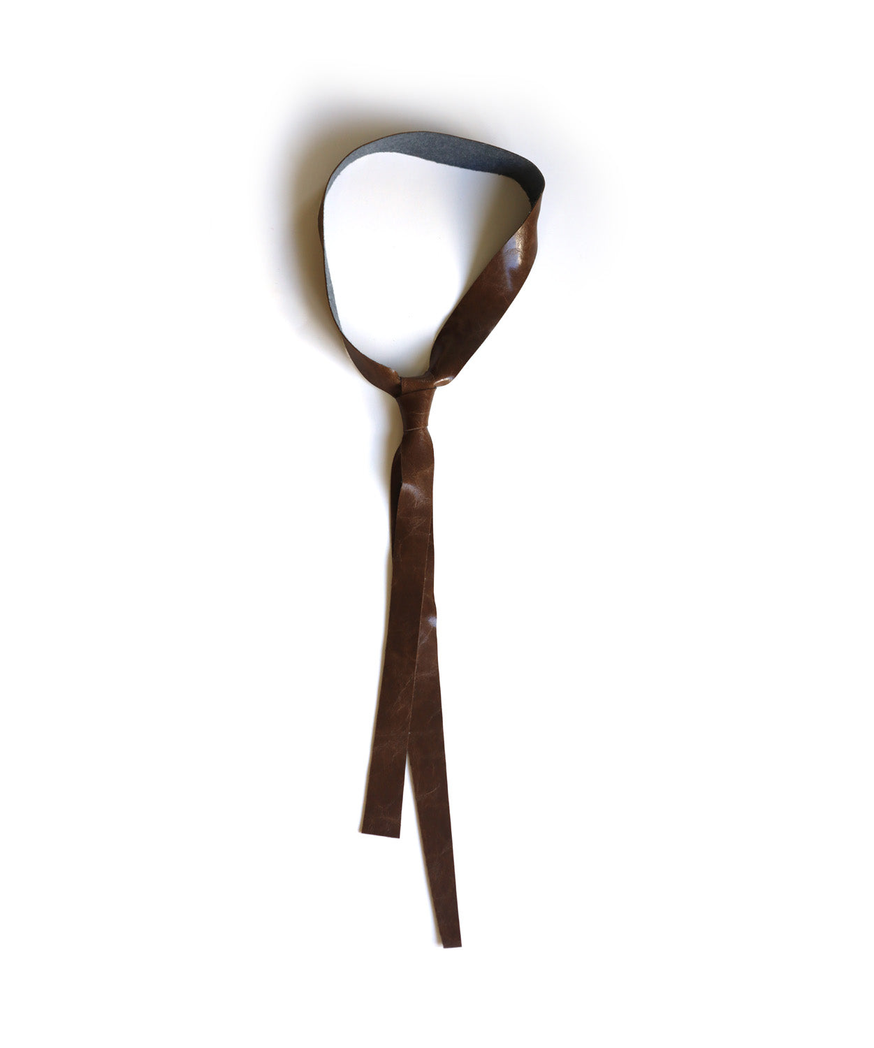 Cravate en similicuir