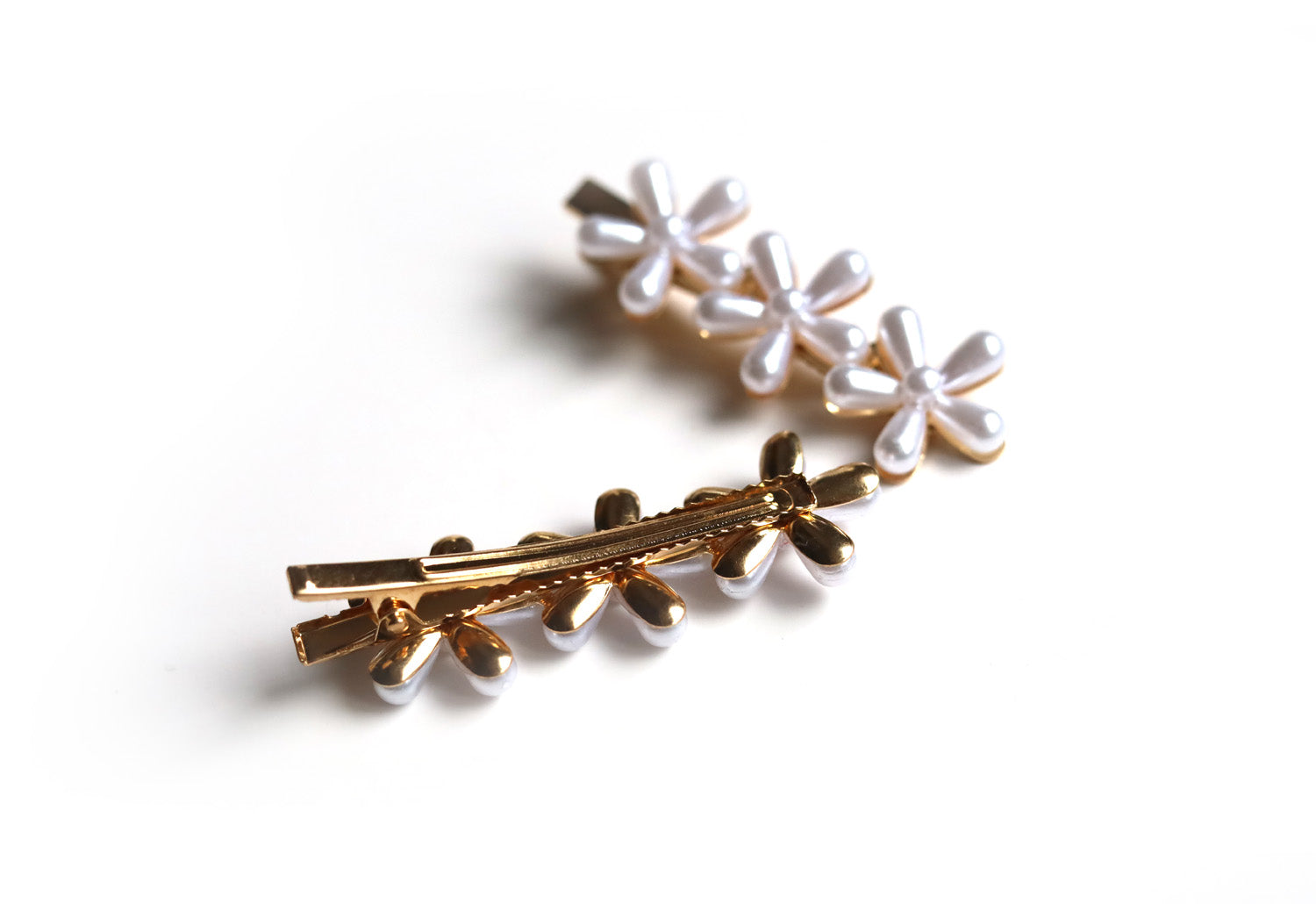 Daisy hair clips set