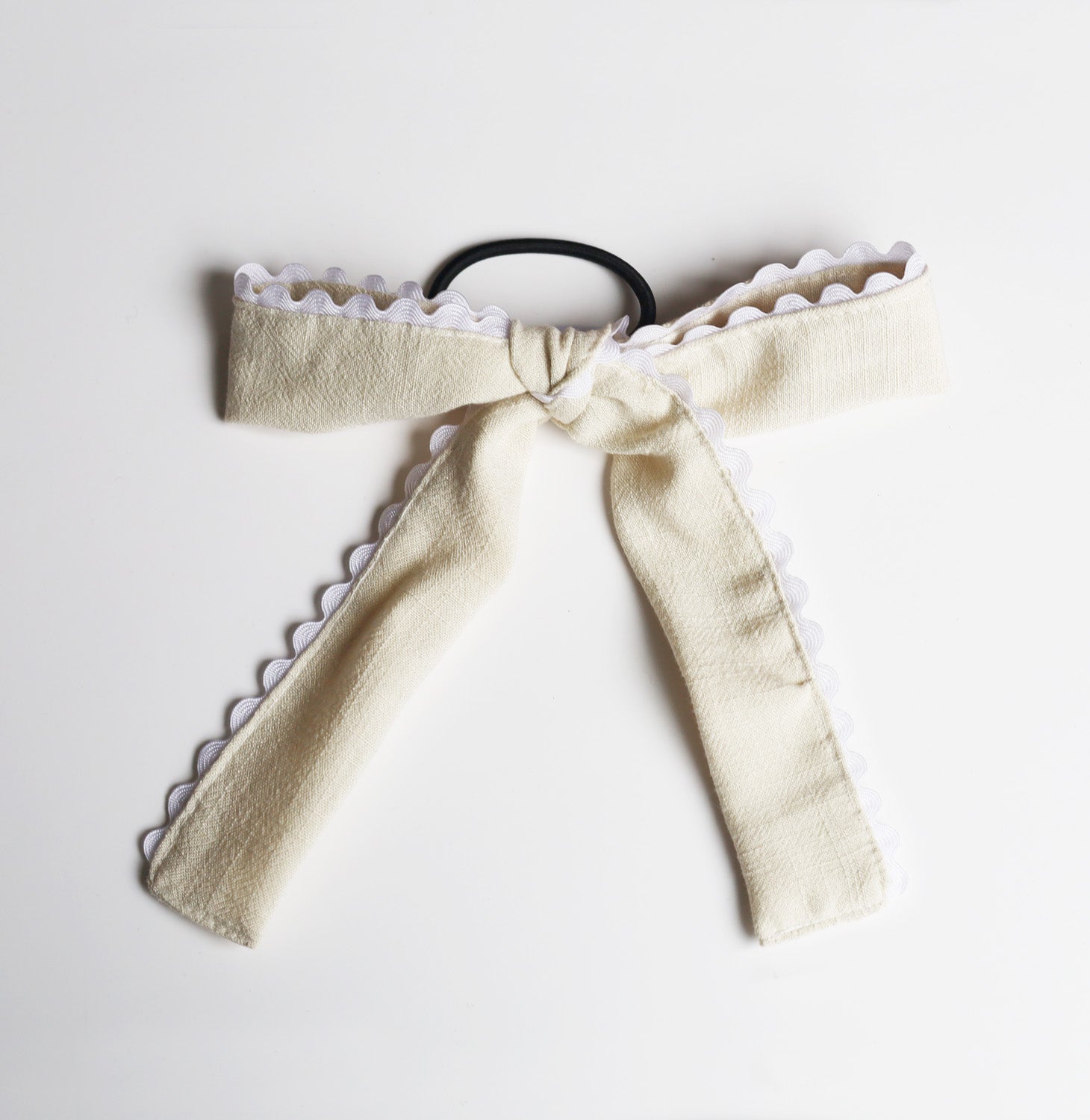 Loop on elastic with trim