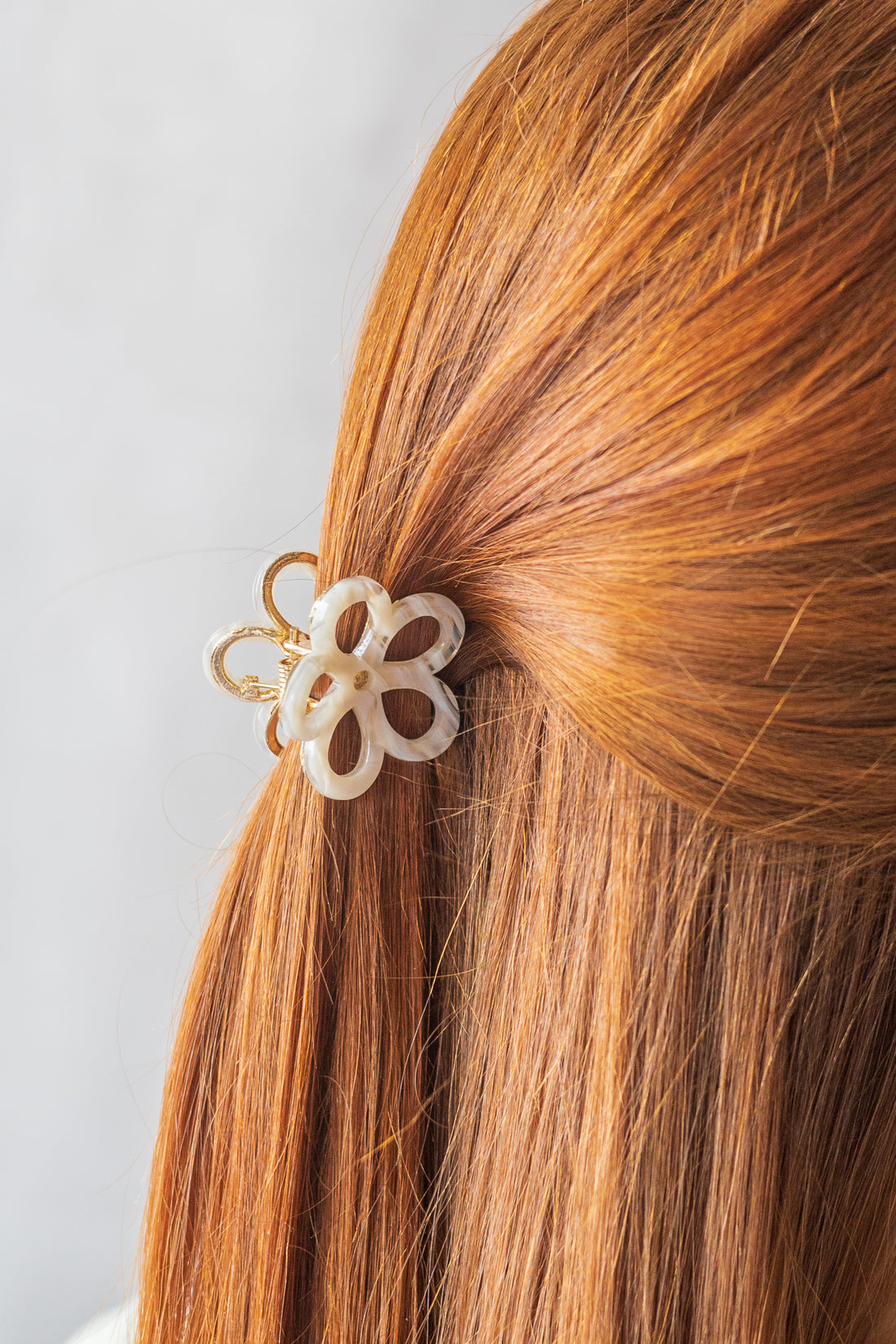 Petite pince à cheveux en fleur