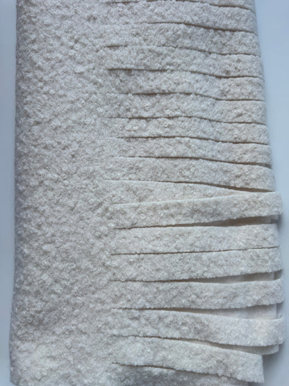 Imparfait - Foulard crème avec trou