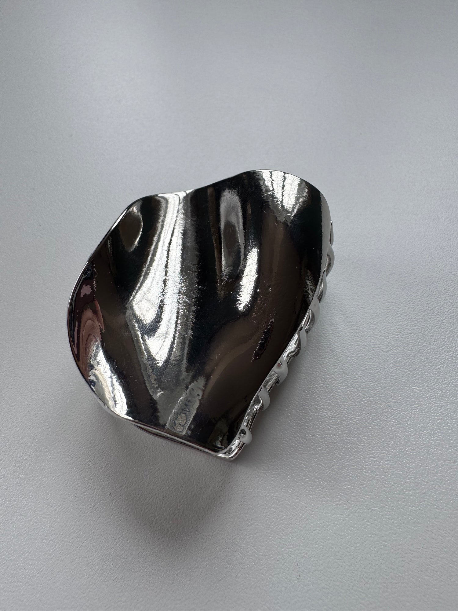 Imperfect - Ludi silver metal clip