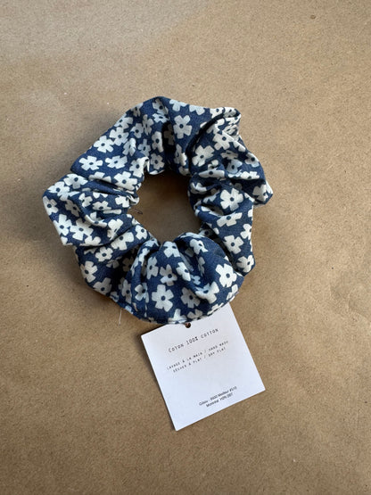 Échantillon - chouchou denim petites fleurs