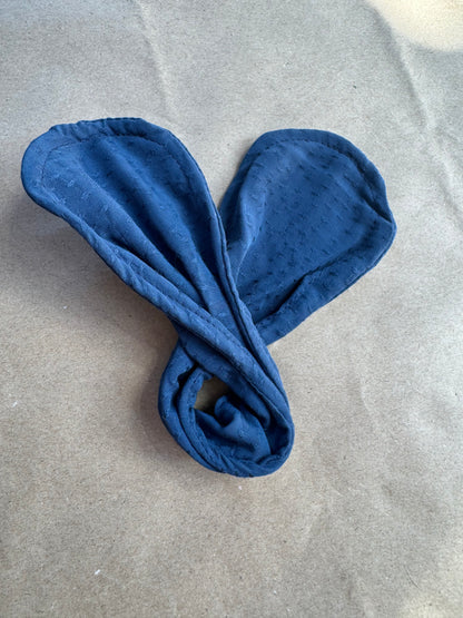 Imparfait - Chignon bleu nuit