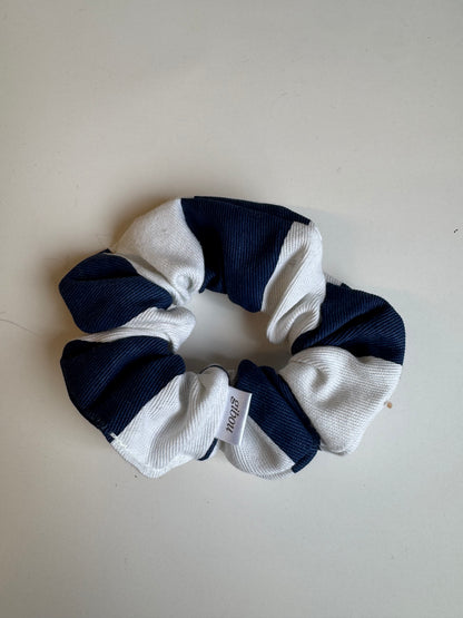 Sample - Mystery scrunchie