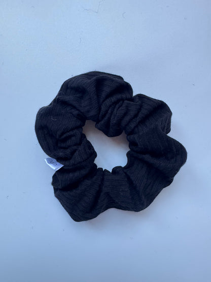 Sample - Mystery scrunchie