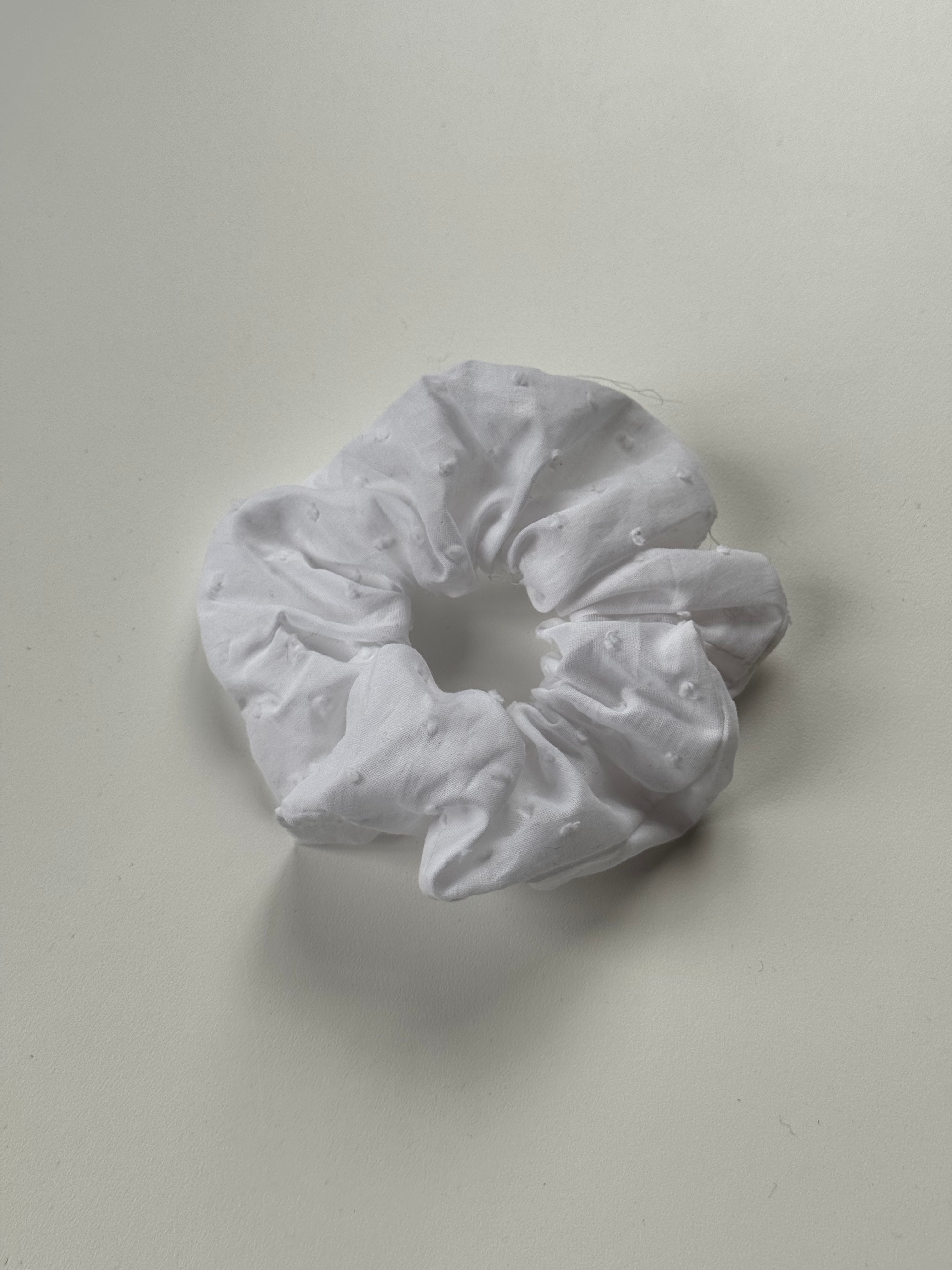 Sample - Mystery scrunchie