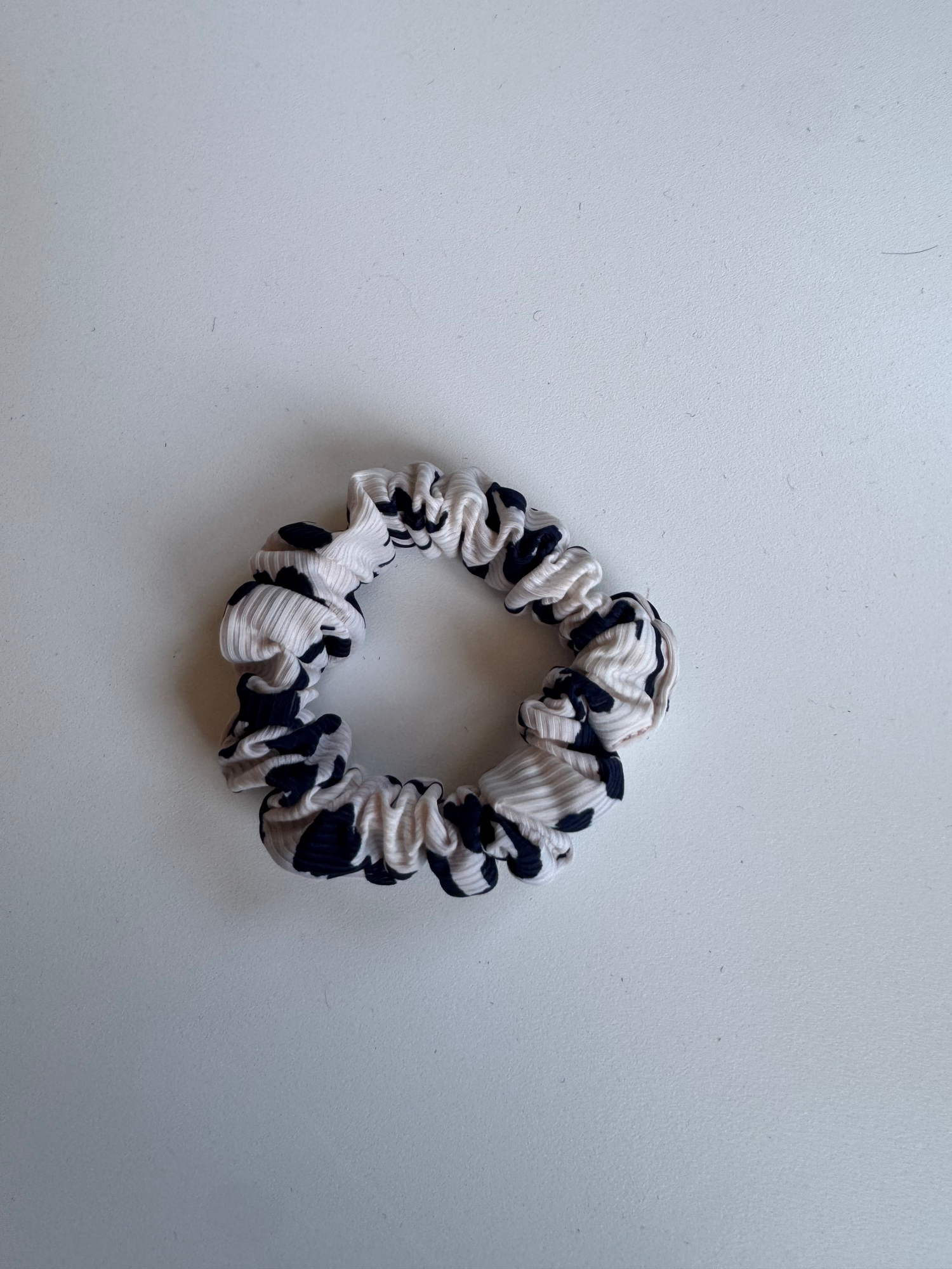 Sample - Mystery scrunchie