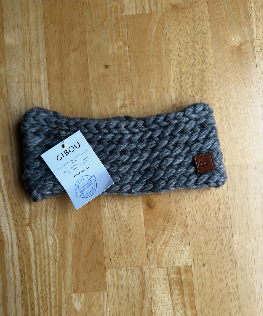 Échantillon - Bandeau gris tricoté à la main sans doublure