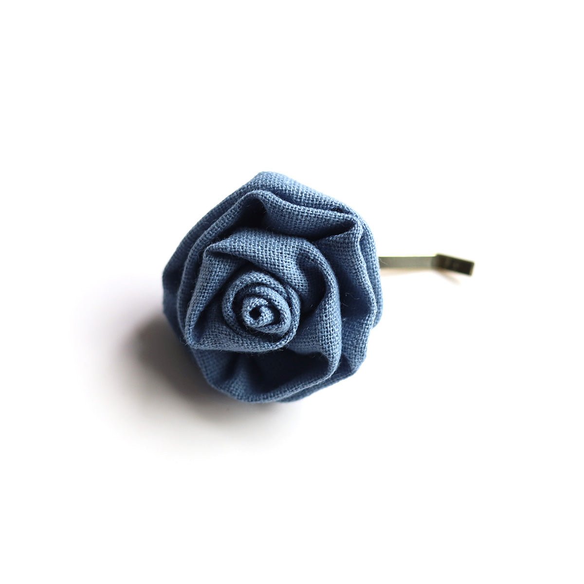 Fleur en lin sur crochet métallique - gibou.ca